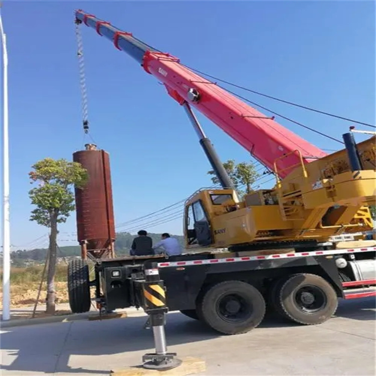 江油专业吊车租赁多少钱