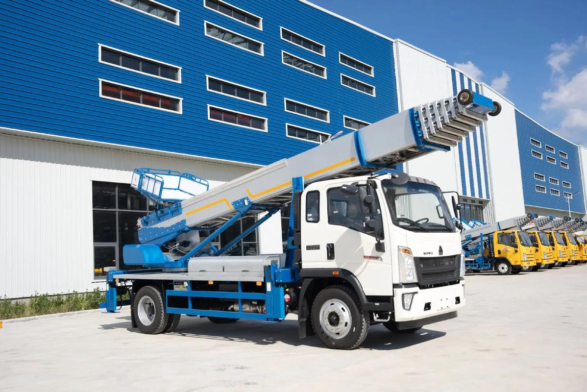 江油出租云梯车高空作业车 建筑垃圾搬运